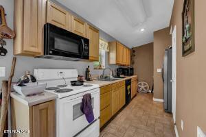 3631 3635 Louisville Rd