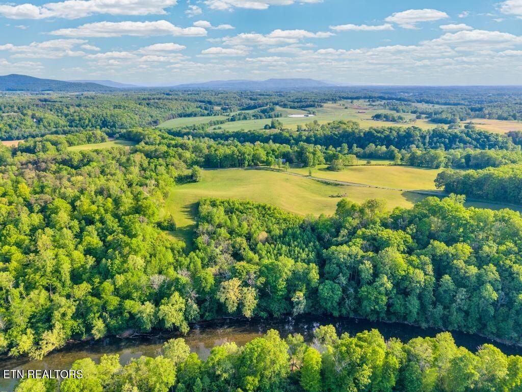 1992 Locke Bend Rd, McMinnville