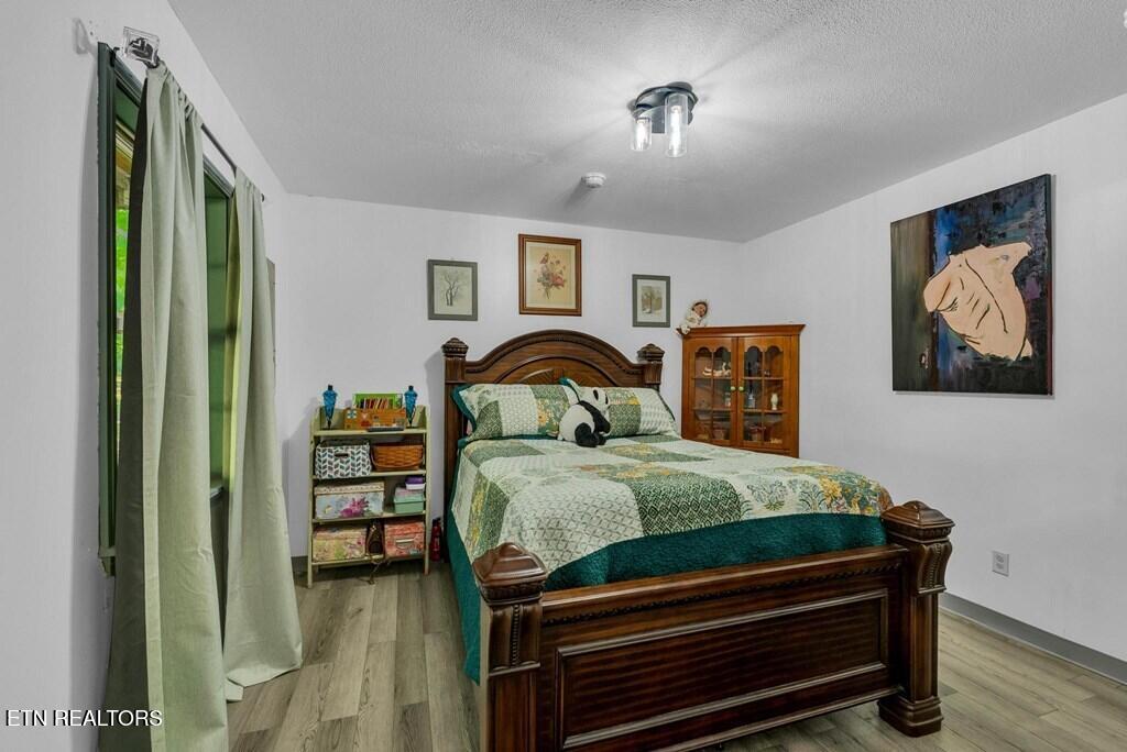 755 Woody Rd