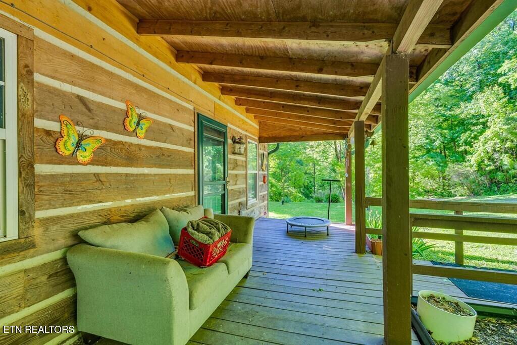 755 Woody Rd