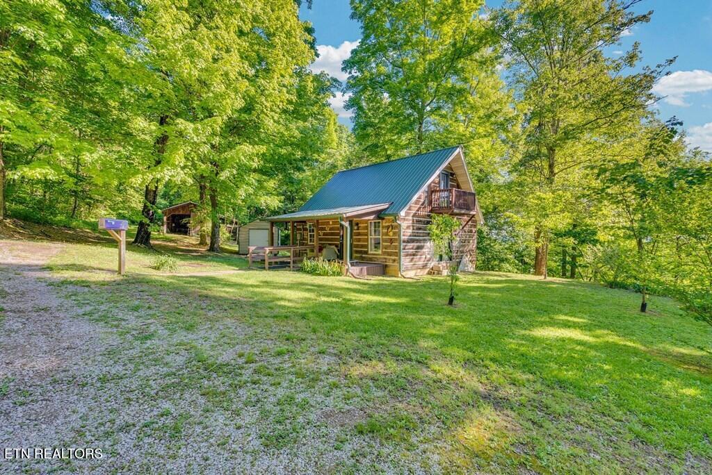 755 Woody Rd