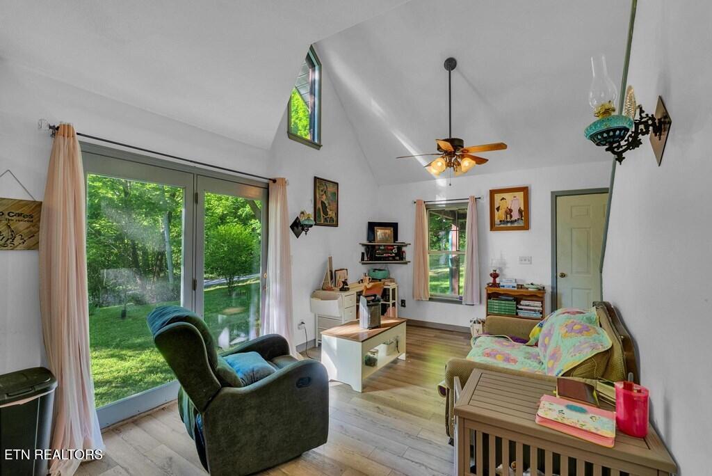755 Woody Rd