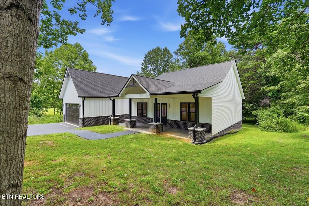 320 Christie Circle