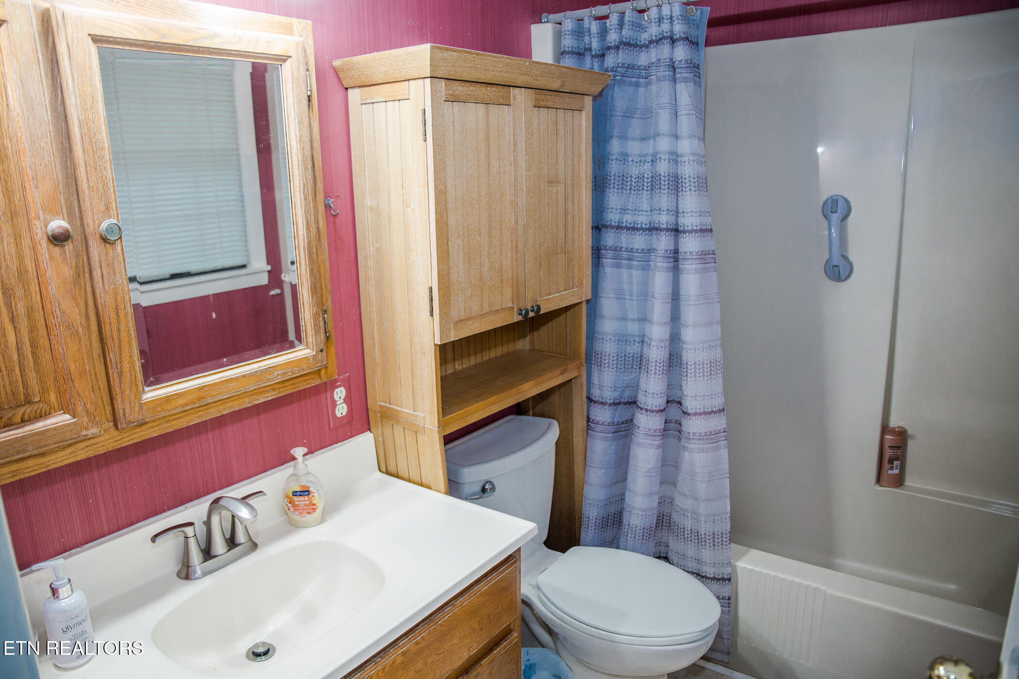 20 Black Oak Circle