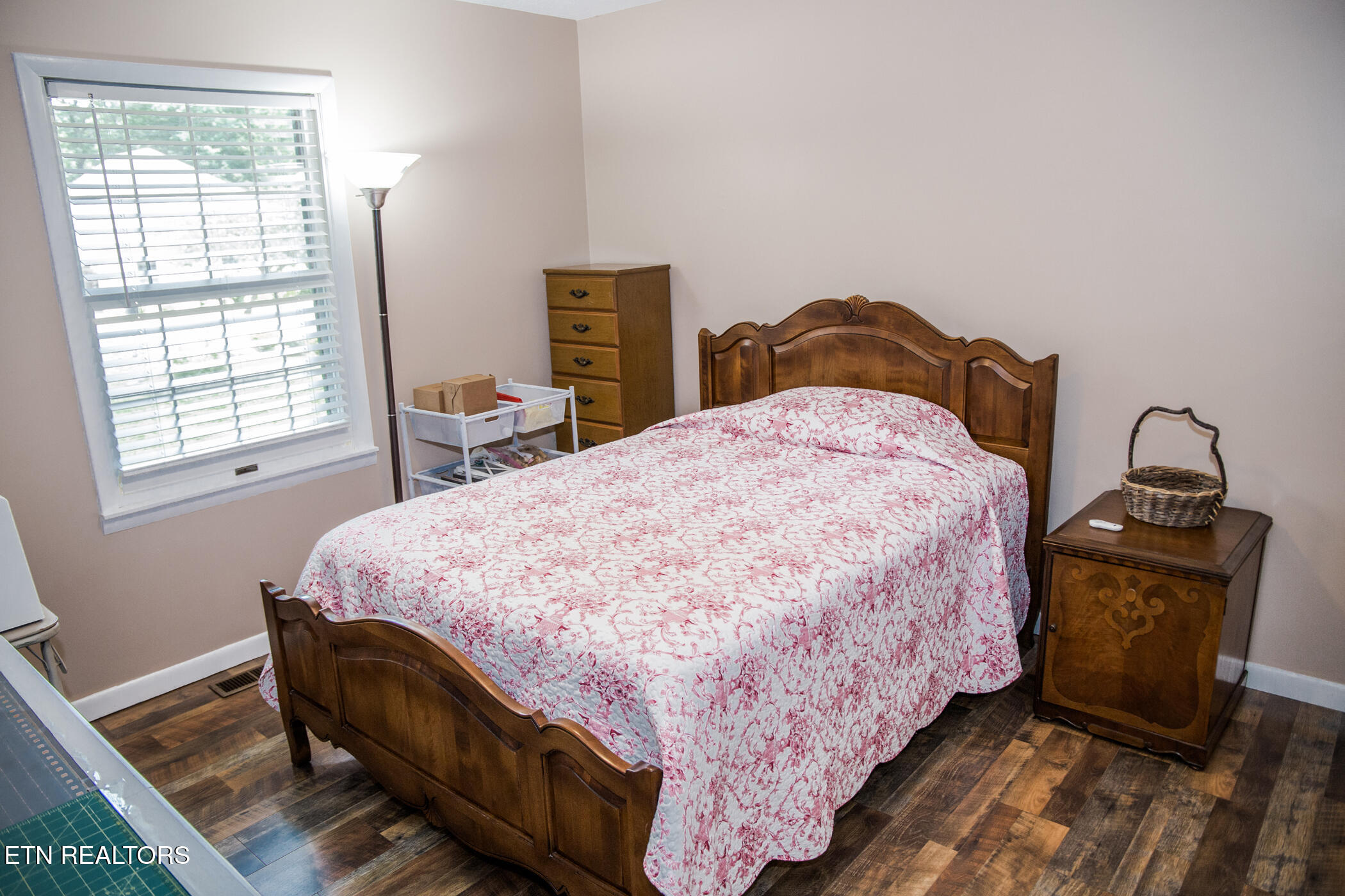 20 Black Oak Circle
