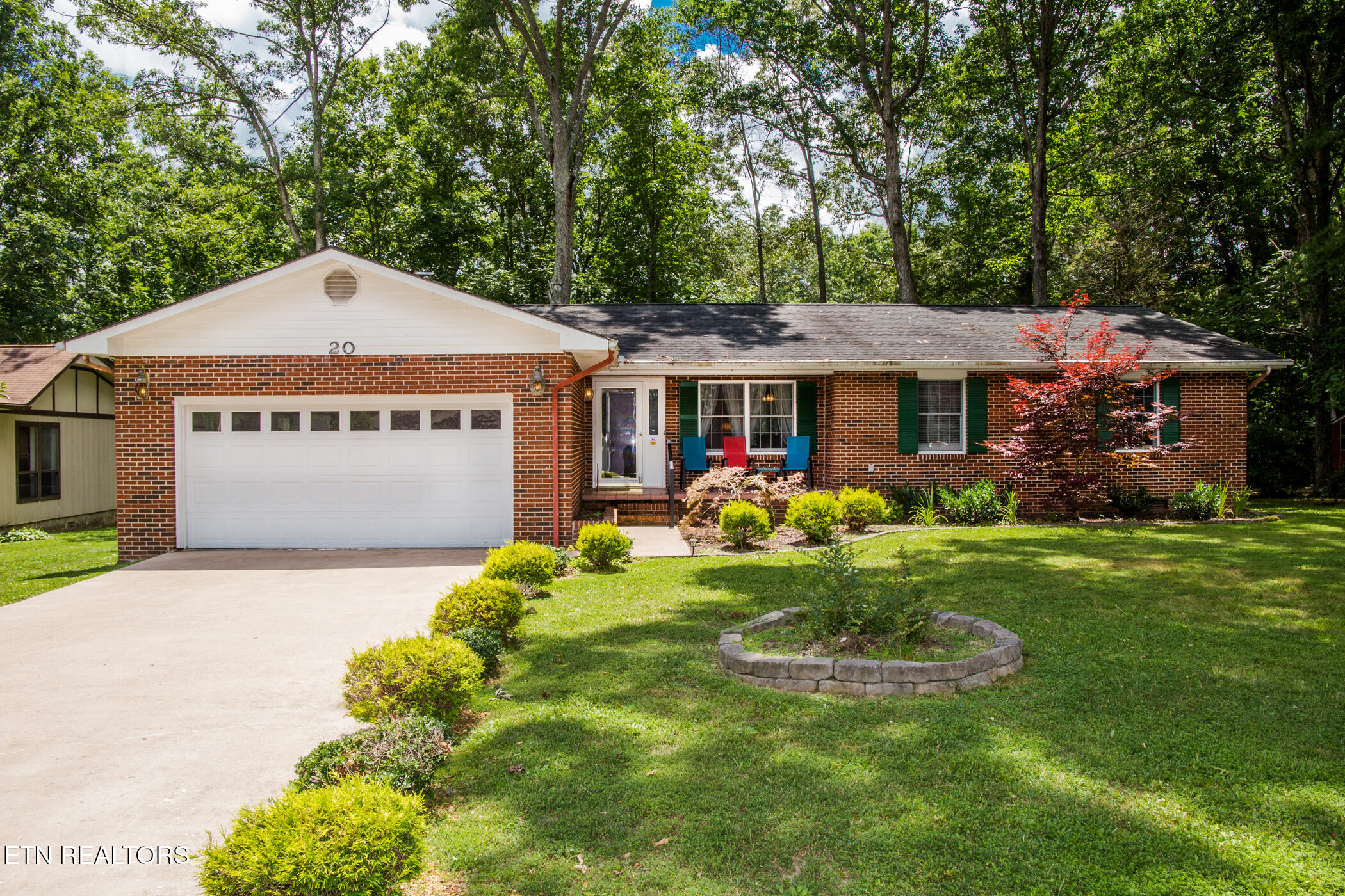 20 Black Oak Circle