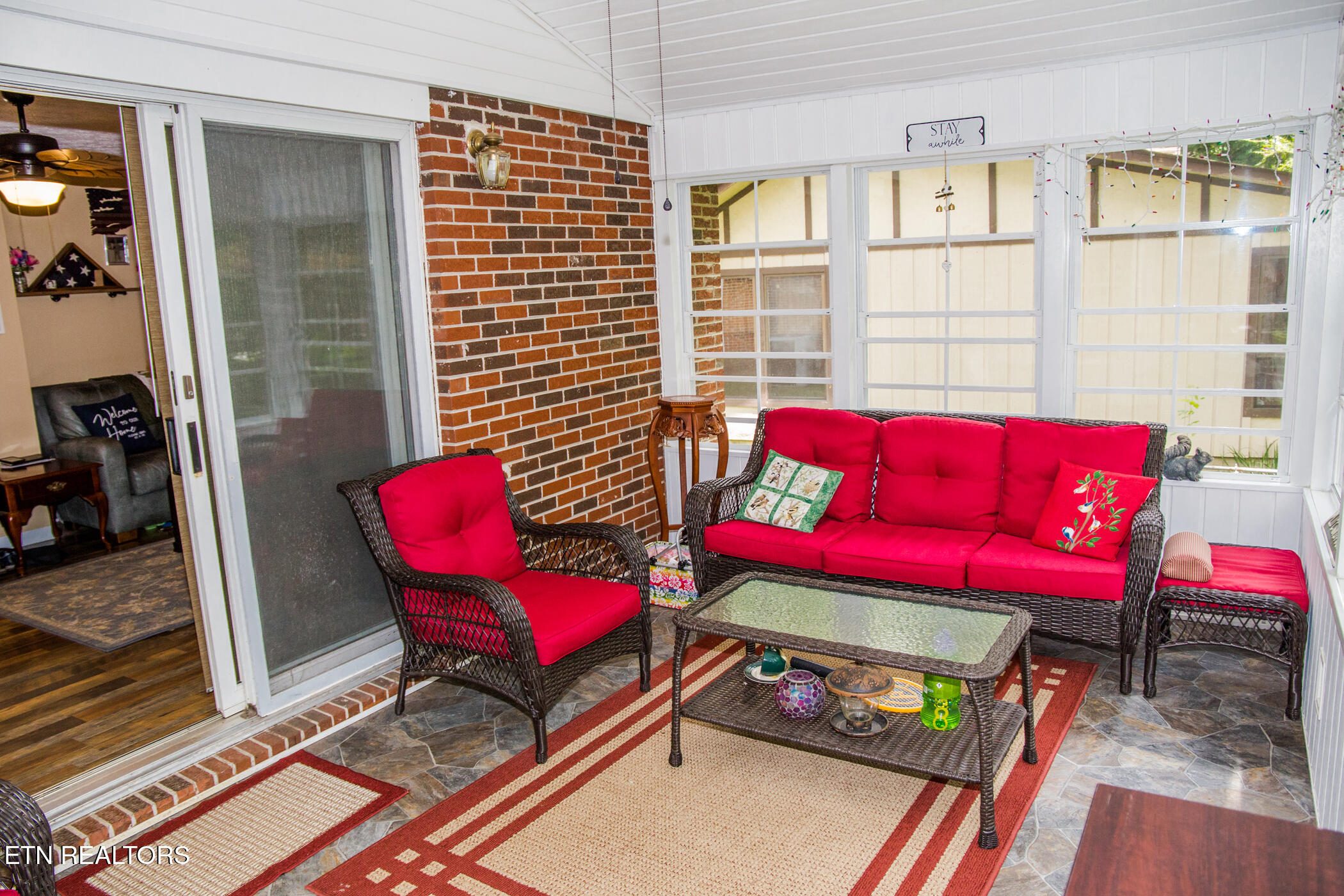 20 Black Oak Circle
