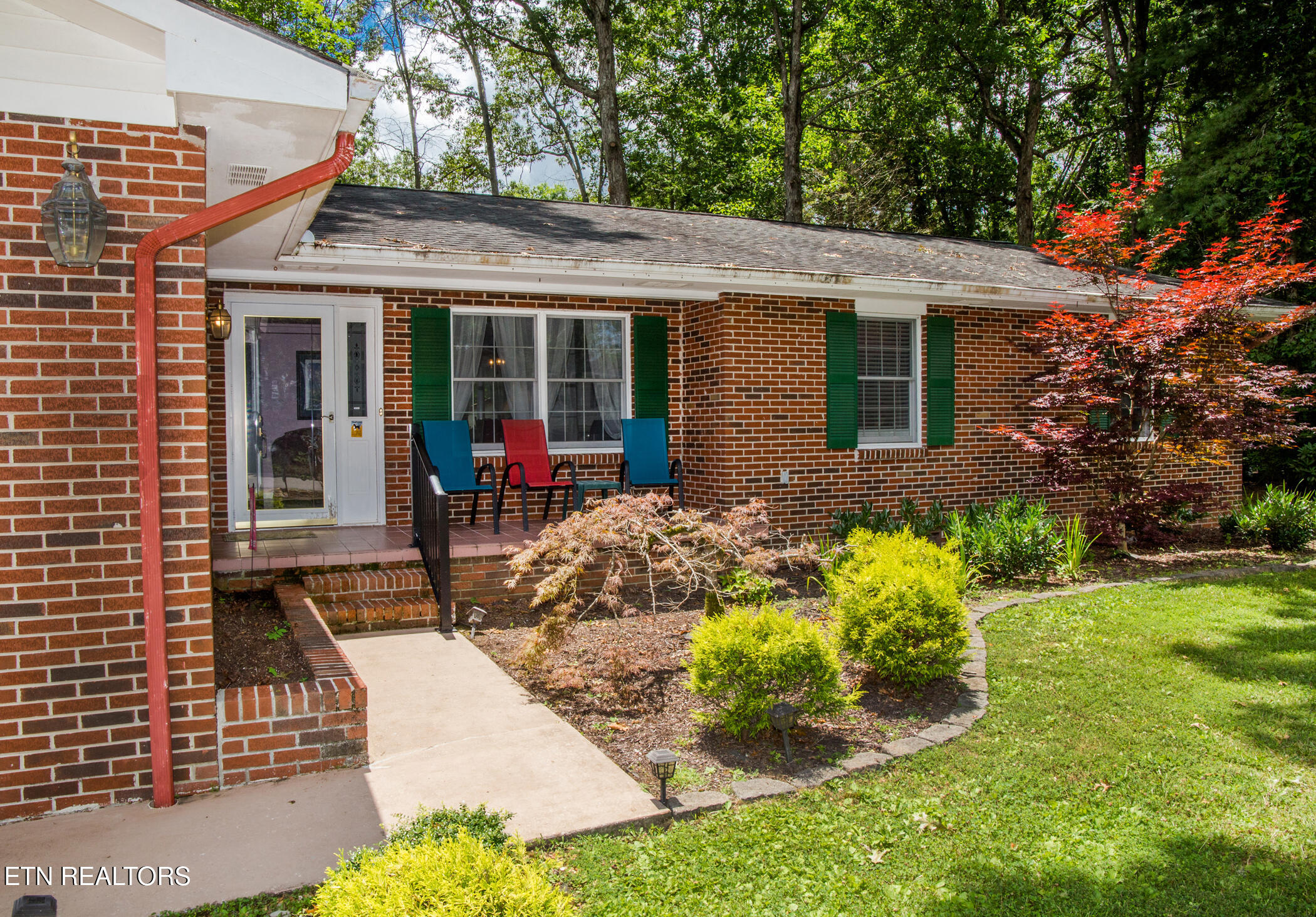 20 Black Oak Circle