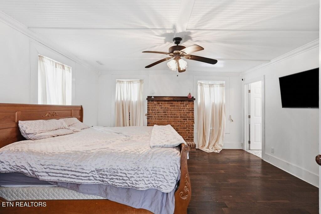 5360 Old Sparta Rd