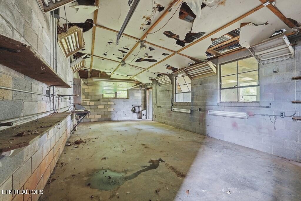 5360 Old Sparta Rd
