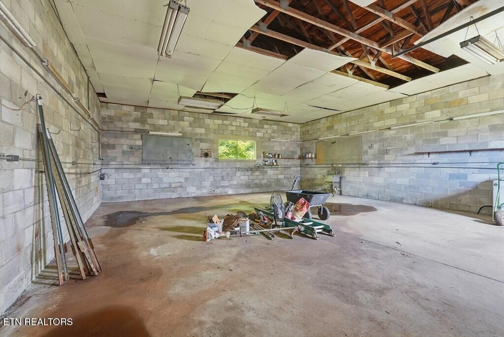 5360 Old Sparta Rd