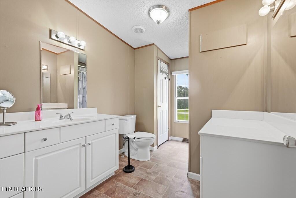 939 W Thomas Allen Rd