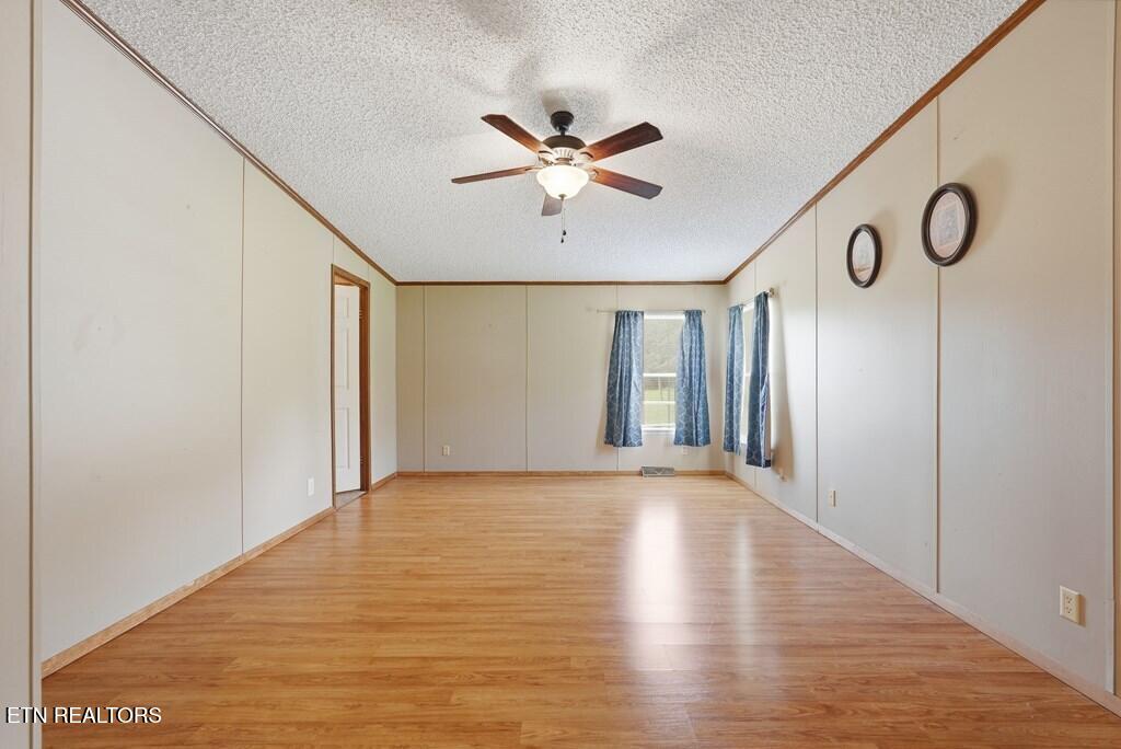 939 W Thomas Allen Rd