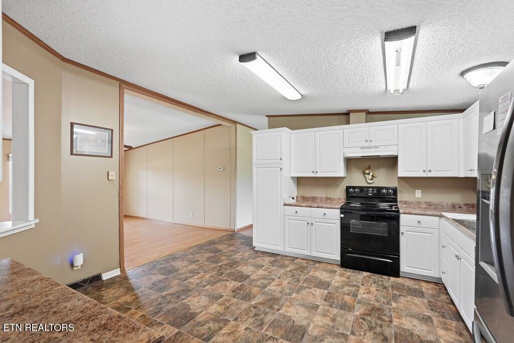 939 W Thomas Allen Rd