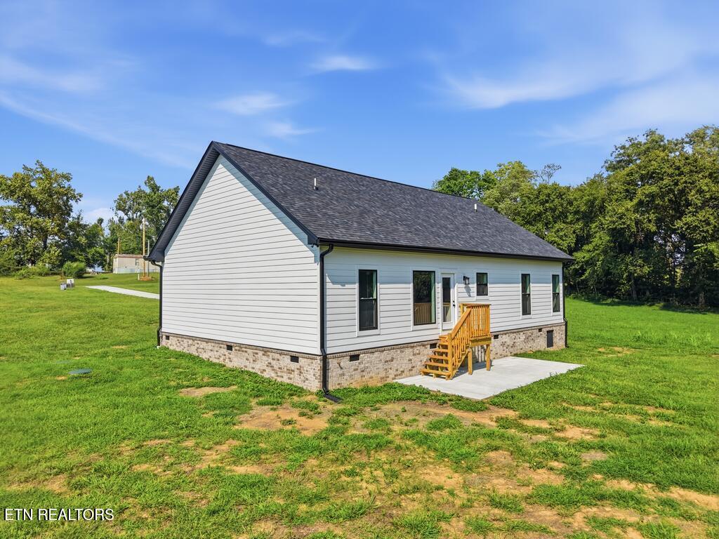 1741 Old Highway 52