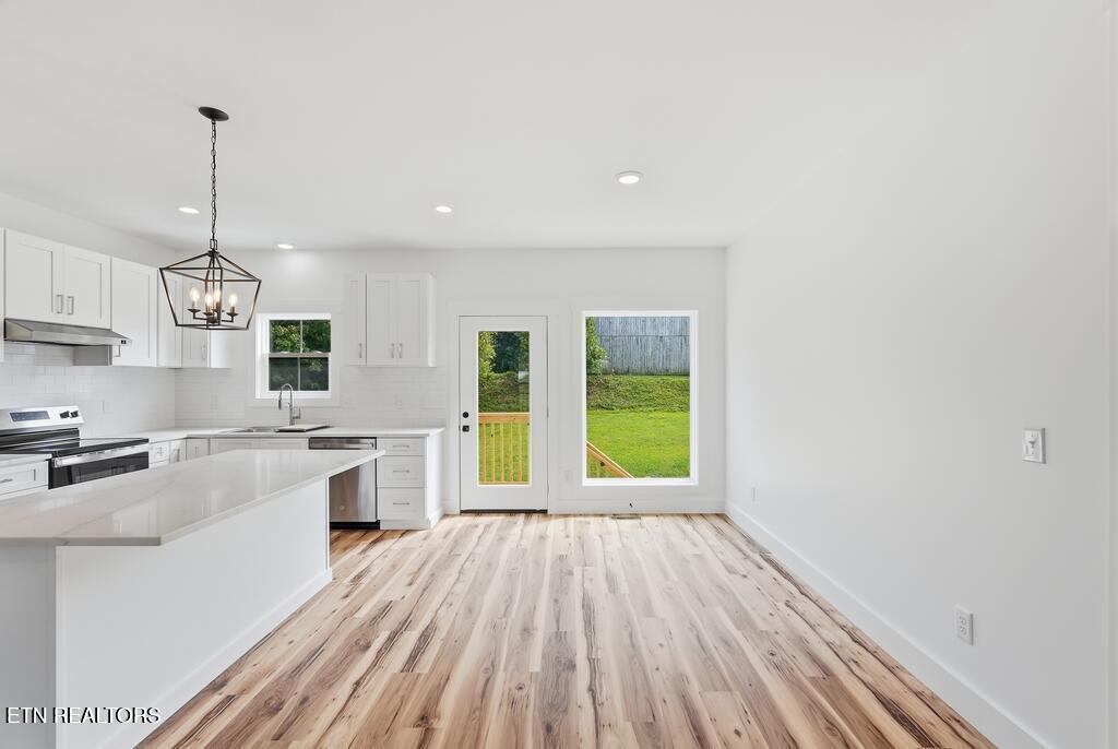1741 Old Highway 52