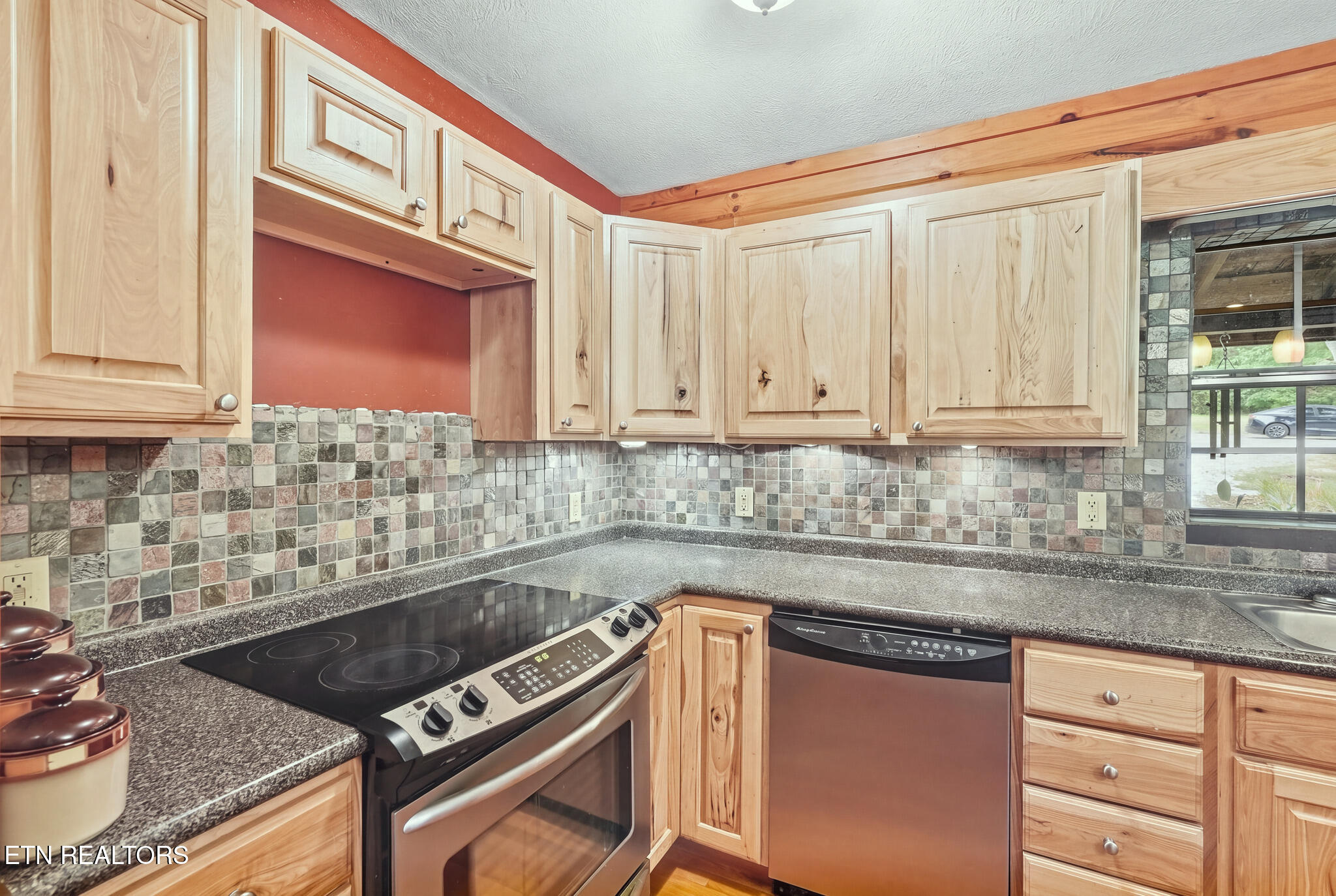 395 Hilltop Lane