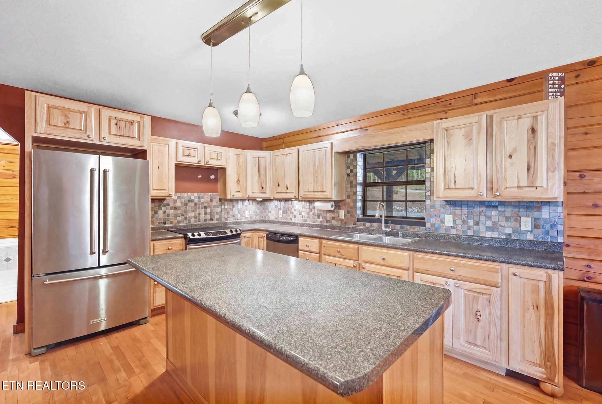 395 Hilltop Lane