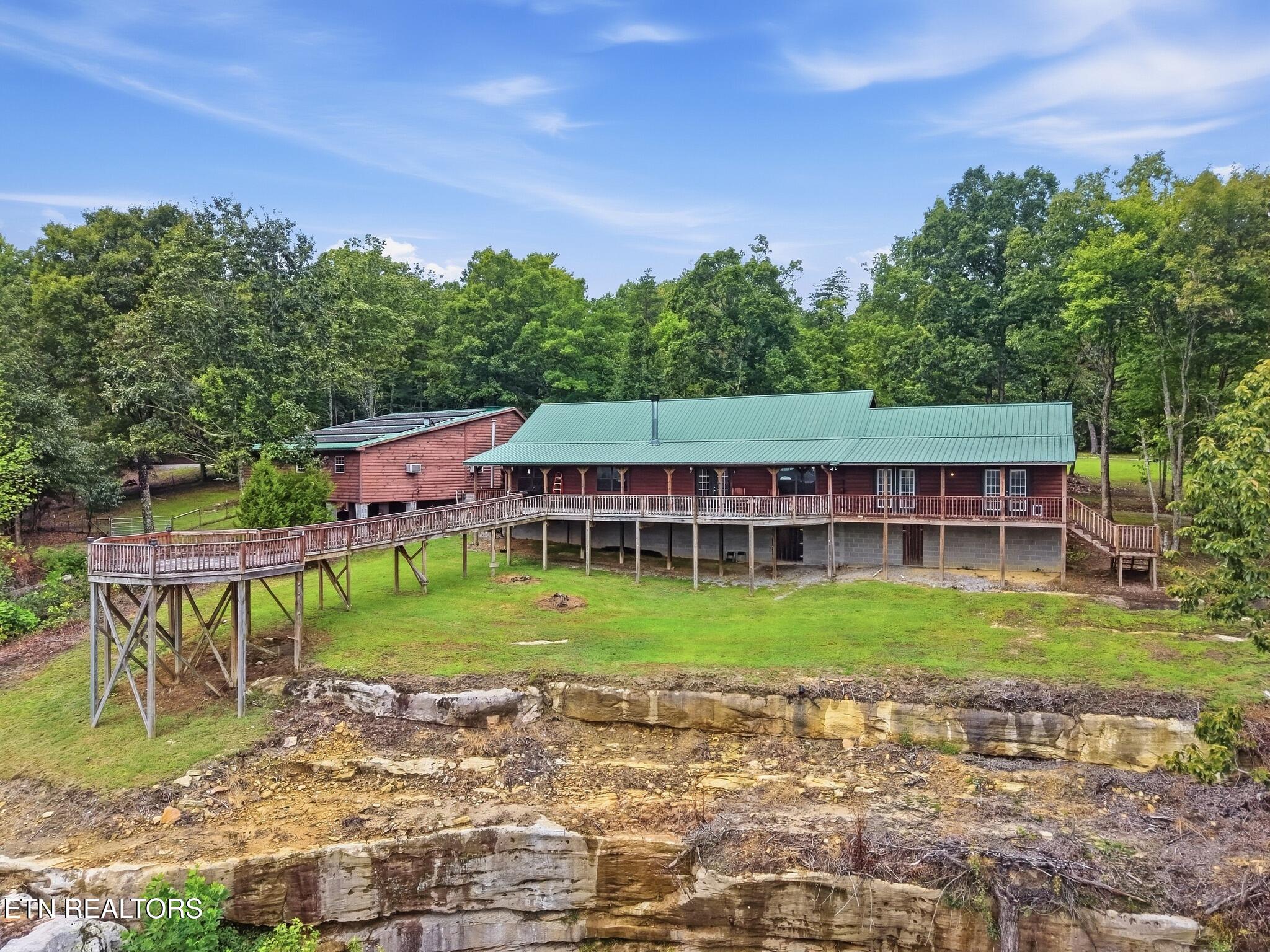 395 Hilltop Lane