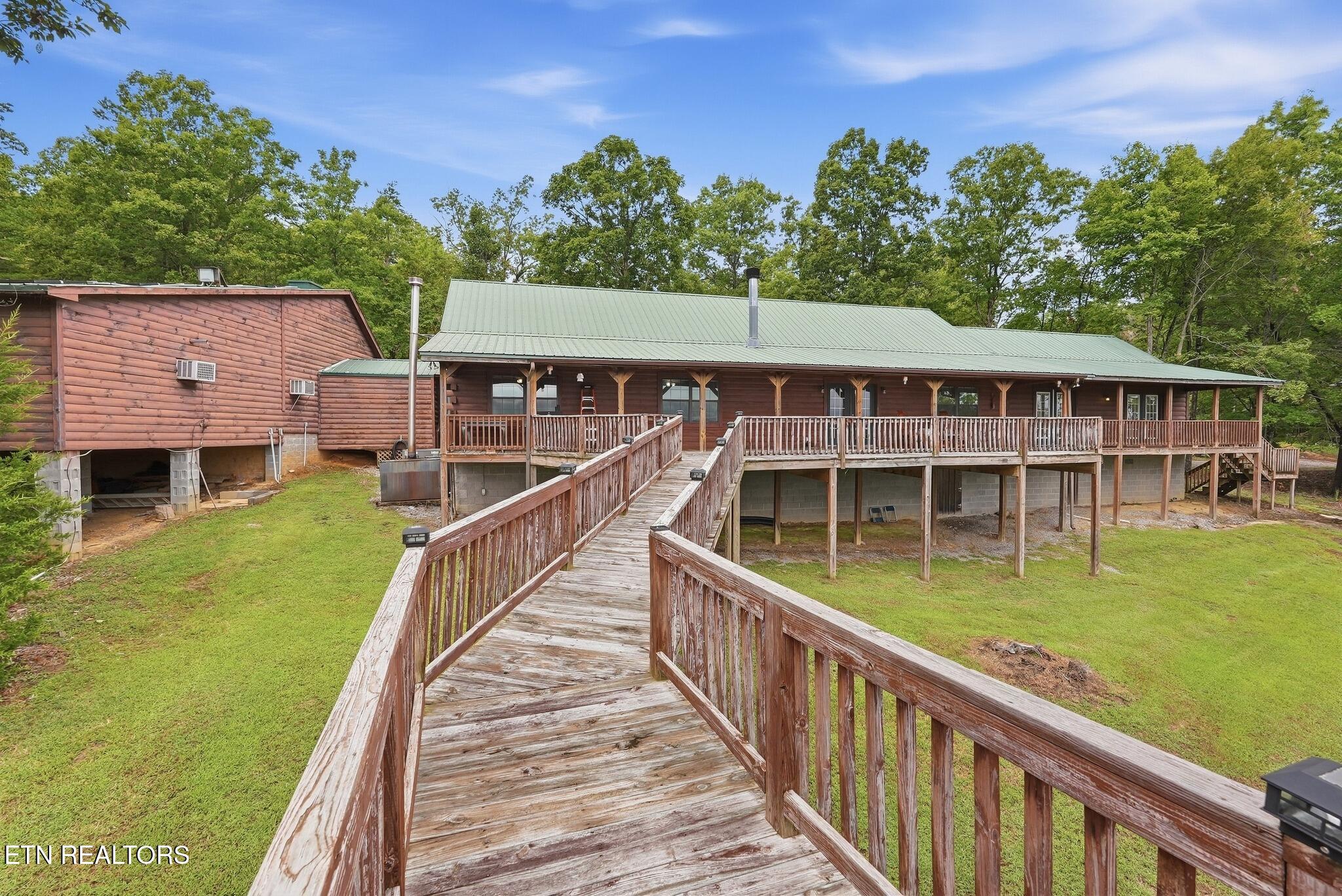 395 Hilltop Lane