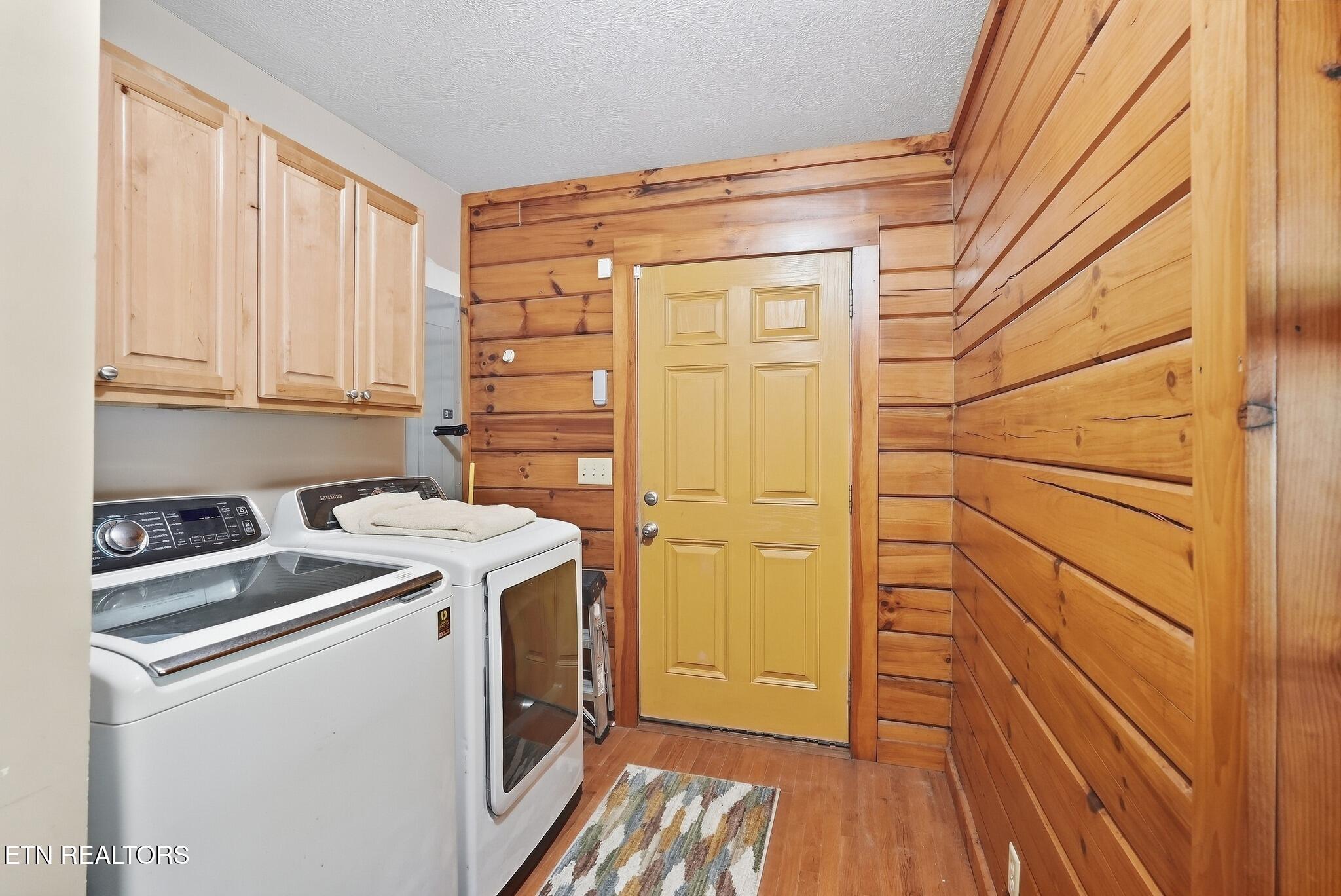 395 Hilltop Lane