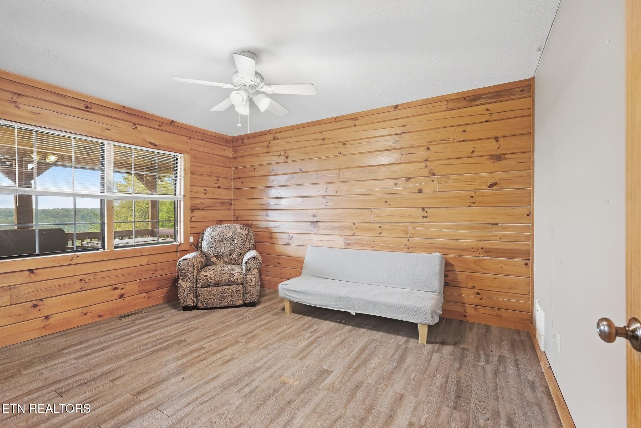 395 Hilltop Lane