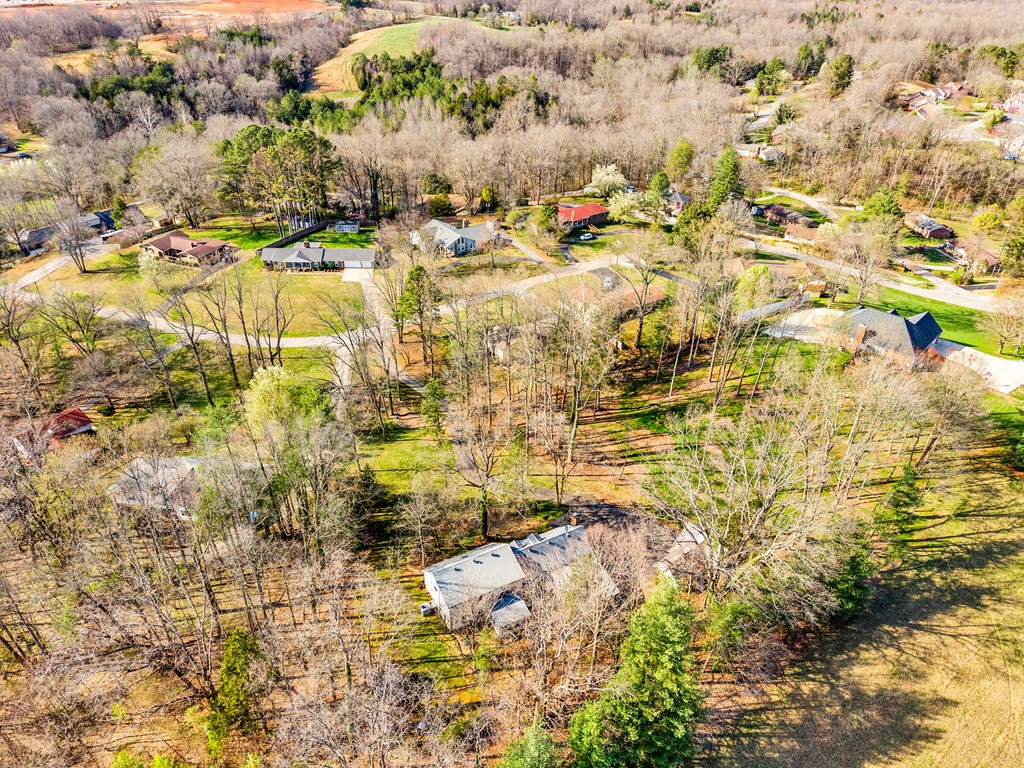 1439 Thomas Cir