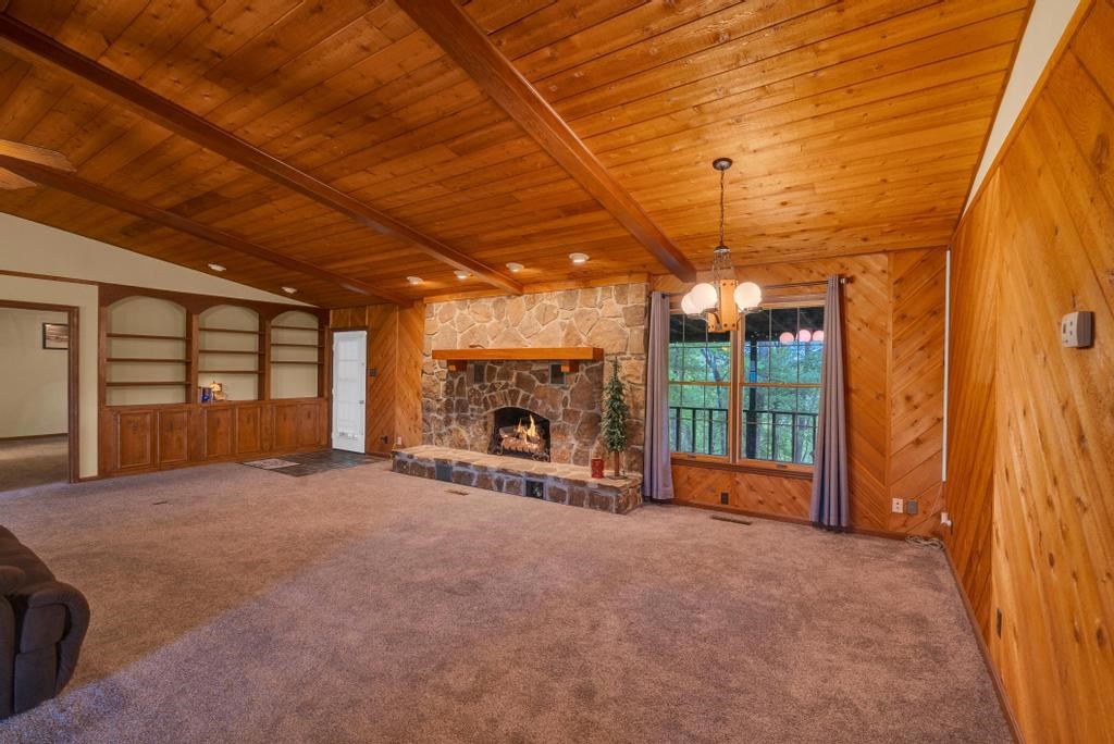 1992 Locke Bend Rd