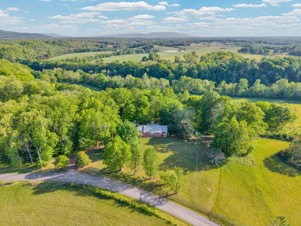1992 Locke Bend Rd