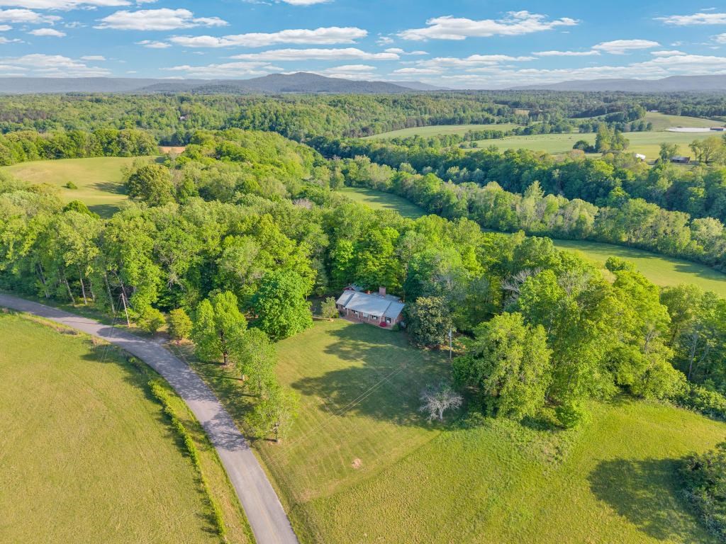 1992 Locke Bend Rd