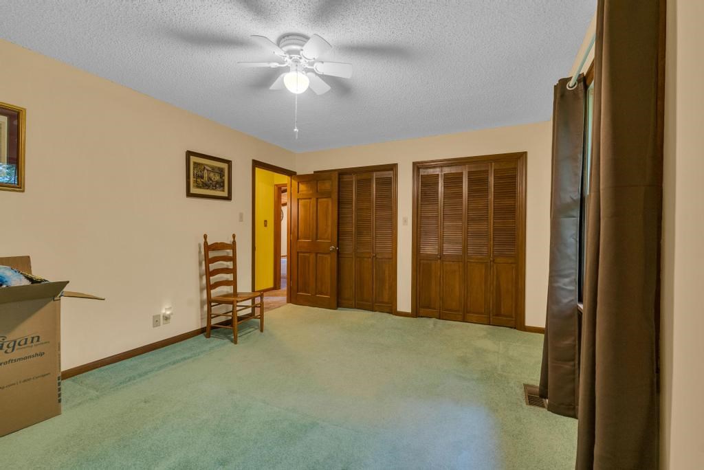 1992 Locke Bend Rd