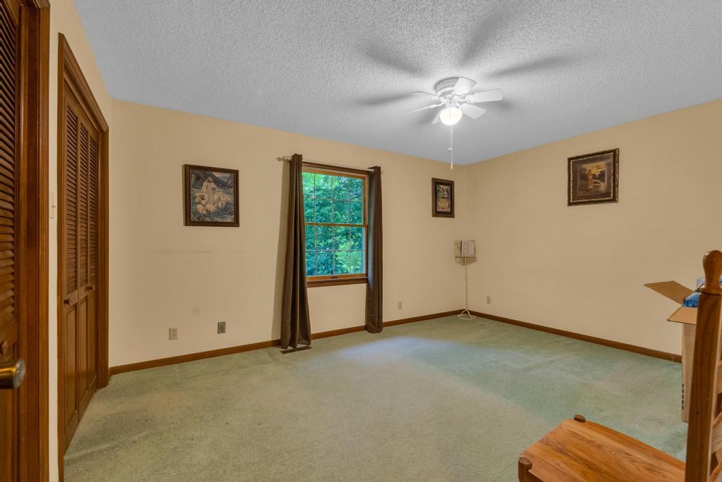 1992 Locke Bend Rd