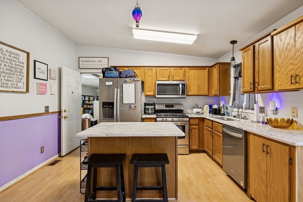 330 Deerfield Rd