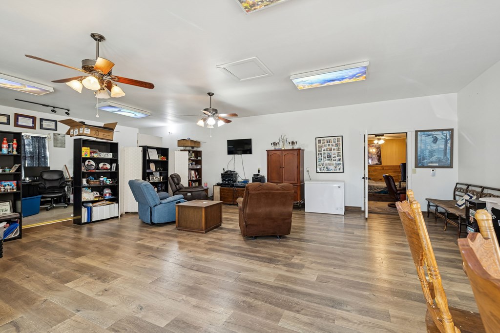 330 Deerfield Rd