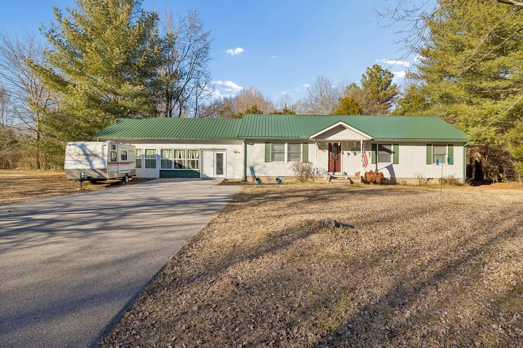 330 Deerfield Rd