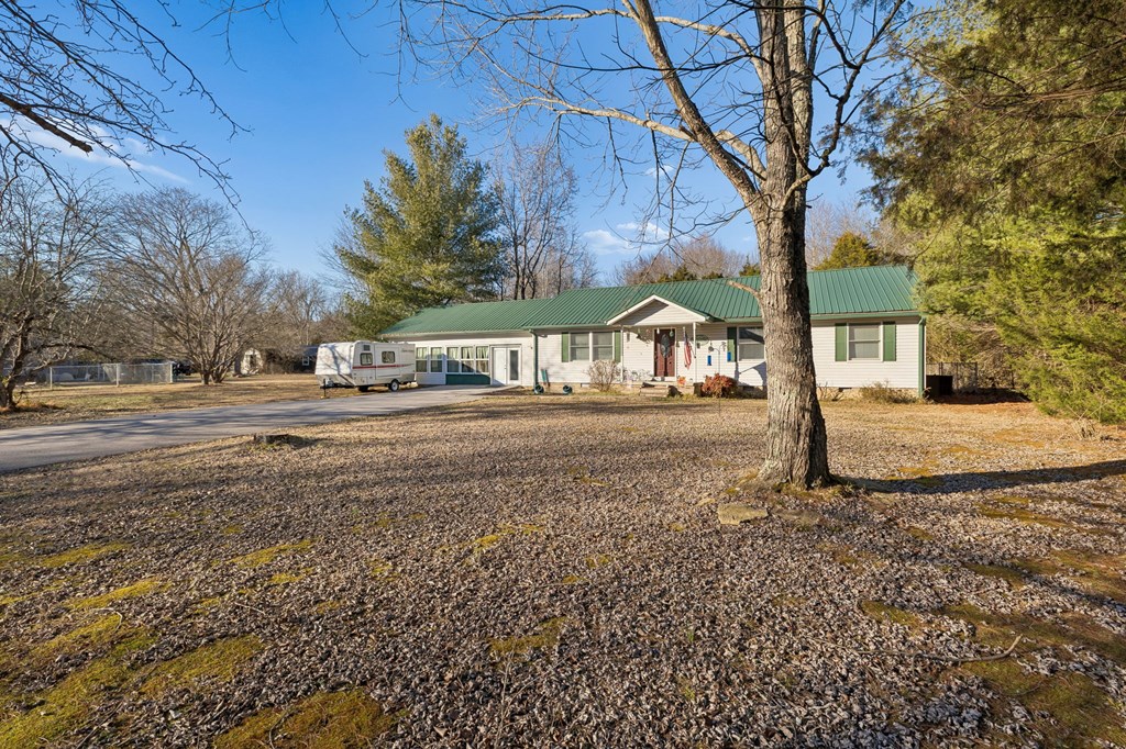 330 Deerfield Rd