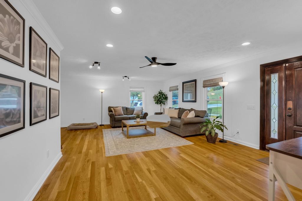 2193 Tollisontown Rd