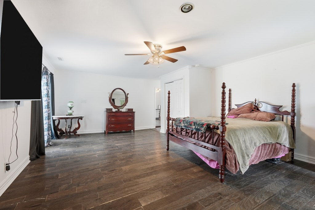 5360 Old Sparta Rd