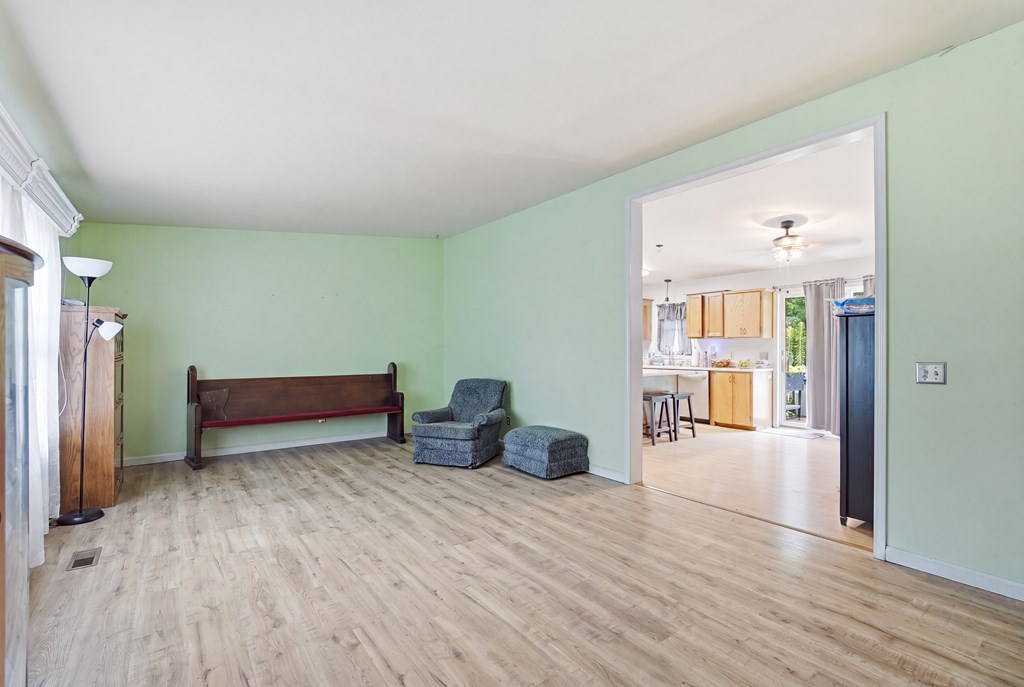 330 Deerfield Rd