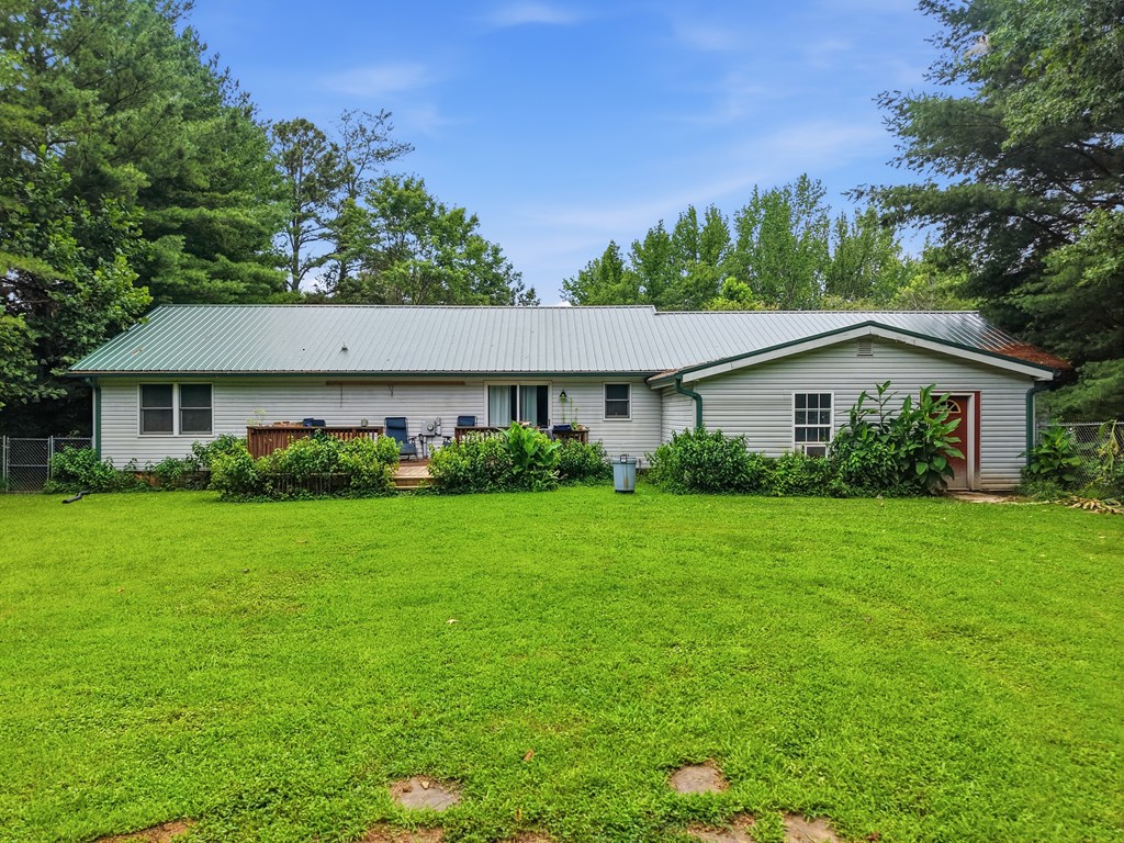 330 Deerfield Rd