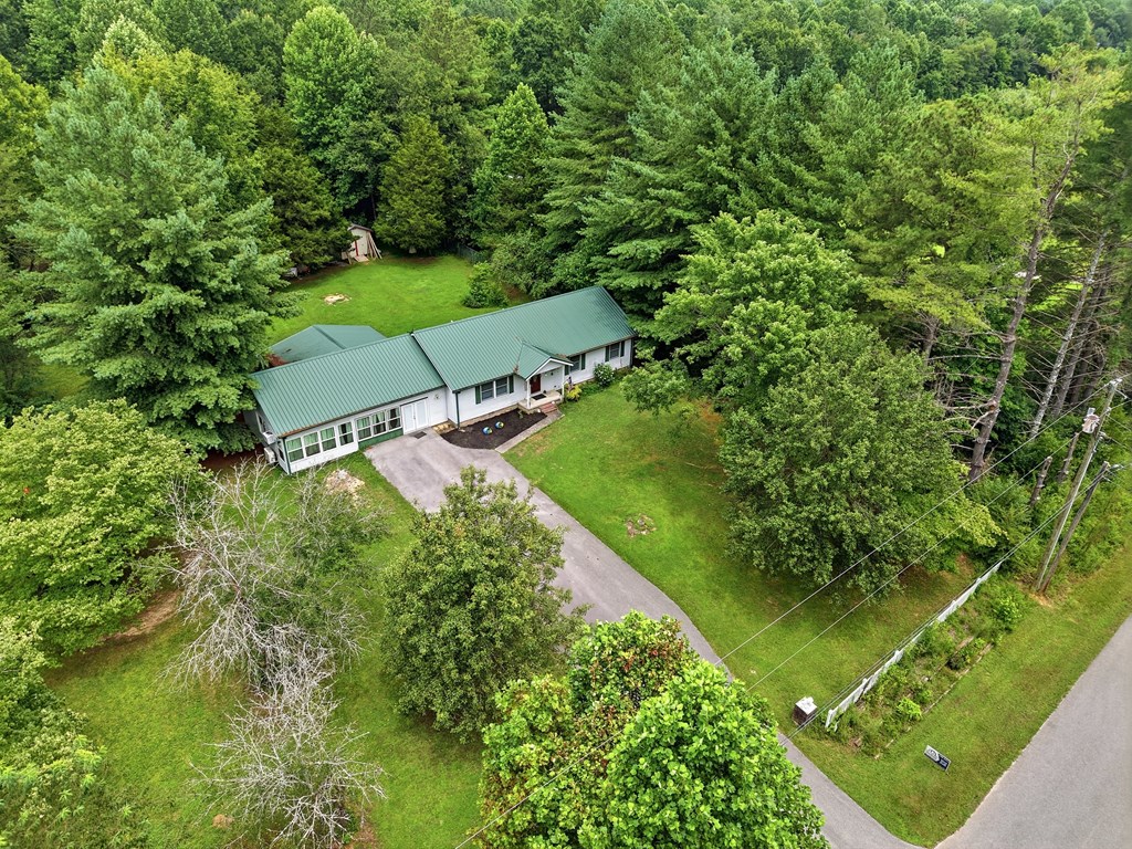330 Deerfield Rd