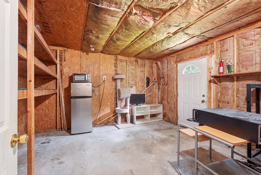 330 Deerfield Rd
