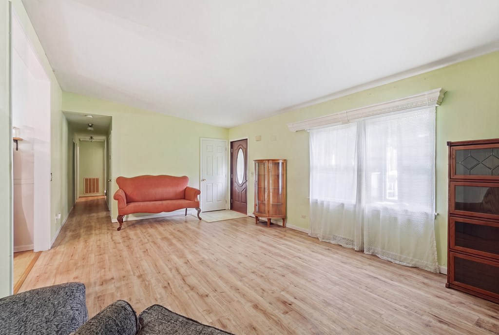 330 Deerfield Rd