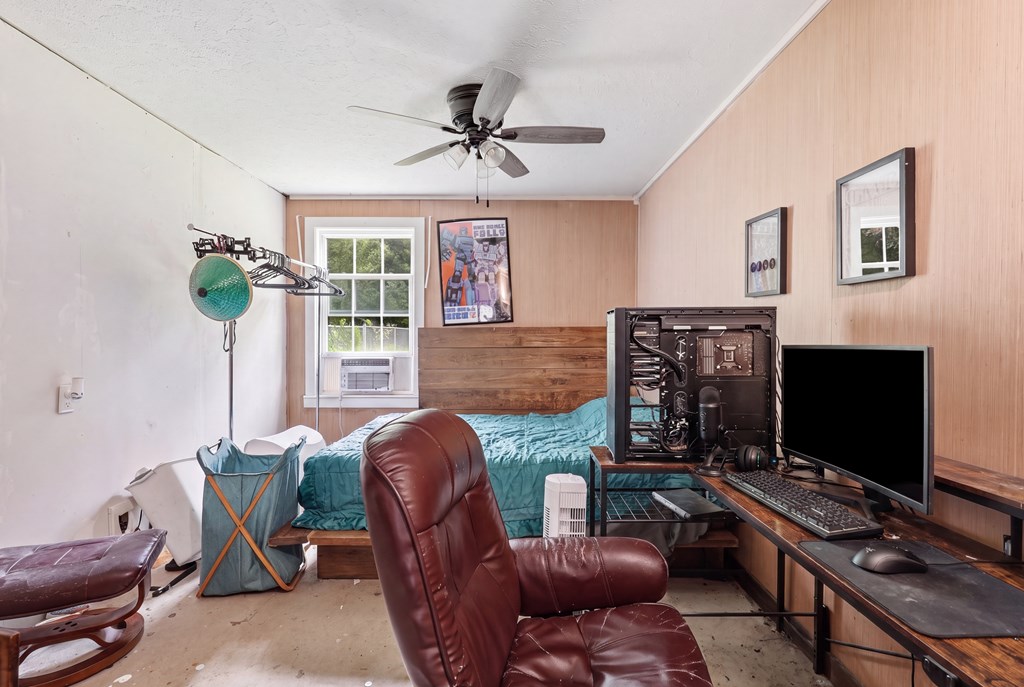 330 Deerfield Rd