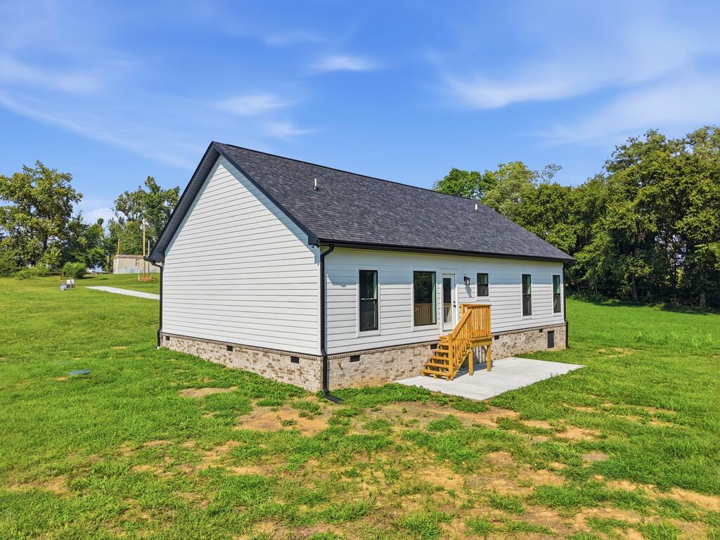 1741 Old Highway 52