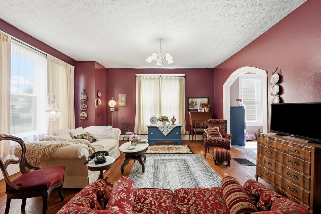 507 Lafayette Rd