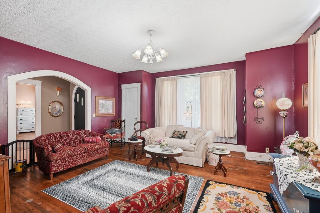 507 Lafayette Rd