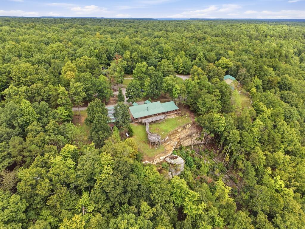 395 Hilltop Ln