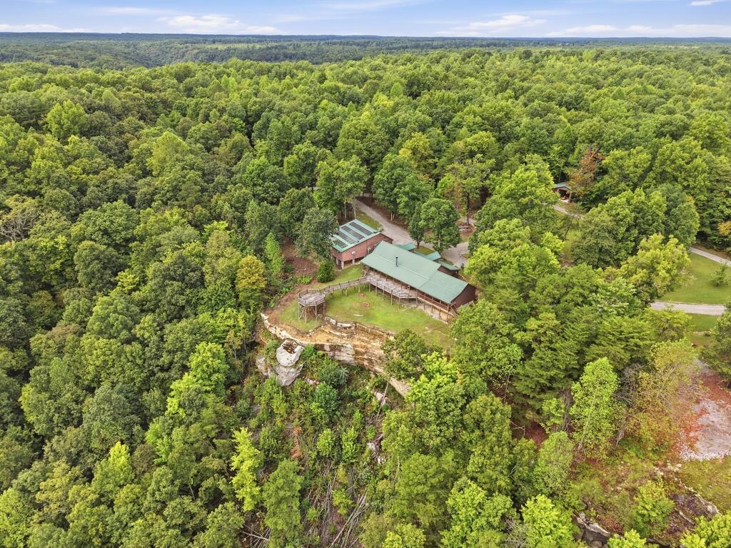 395 Hilltop Ln