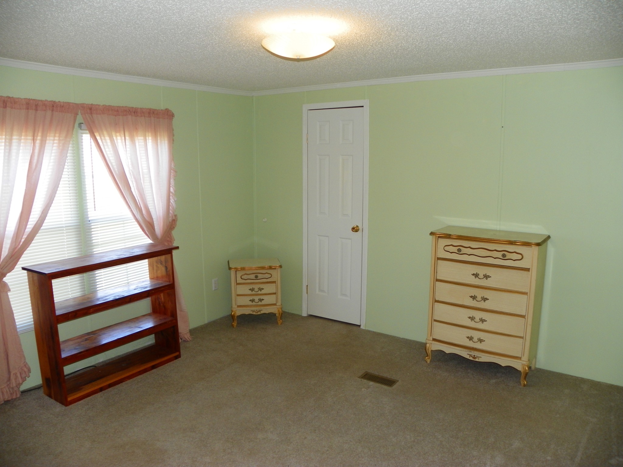 384 Turkey Scratch Rd